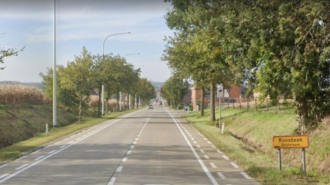 De Leuvensesteenweg aan grens Roosbeek Kumtich